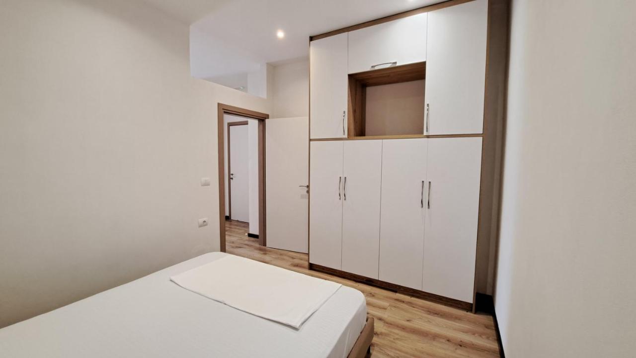 Apartaments Rraku Saranda Extérieur photo