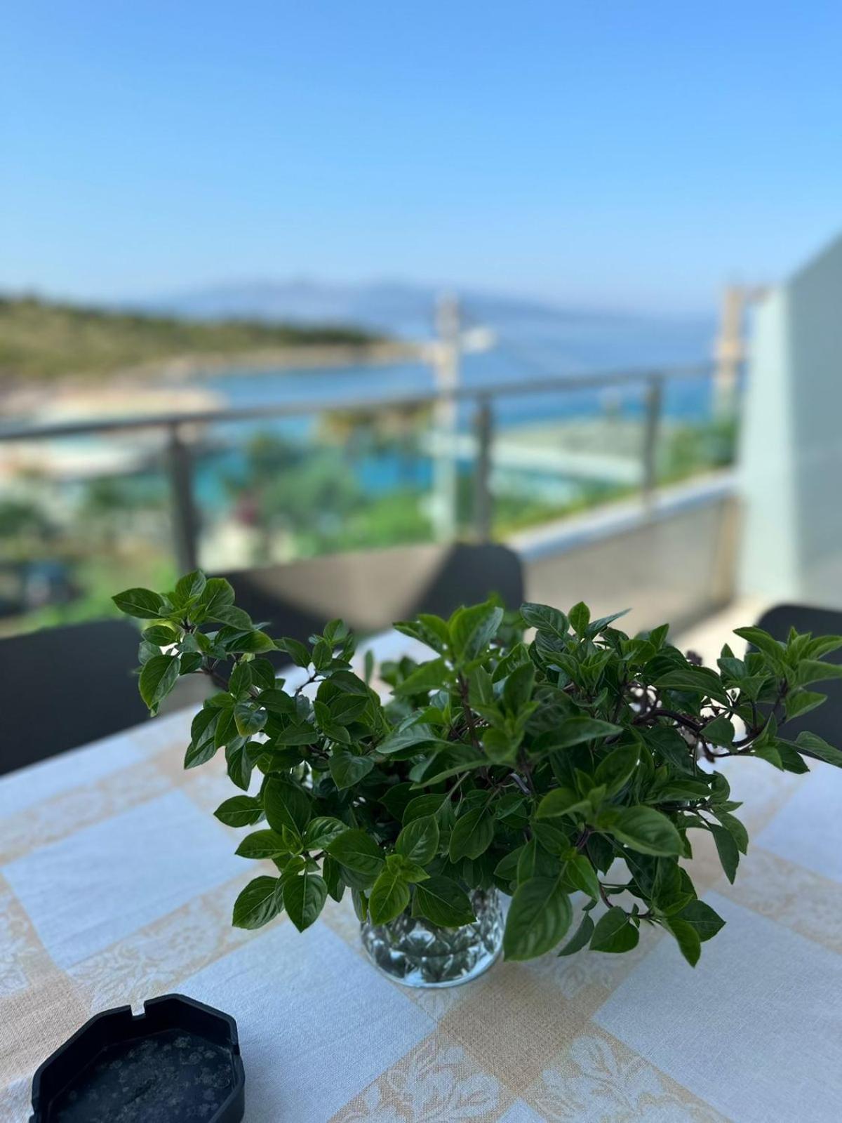 Apartaments Rraku Saranda Extérieur photo