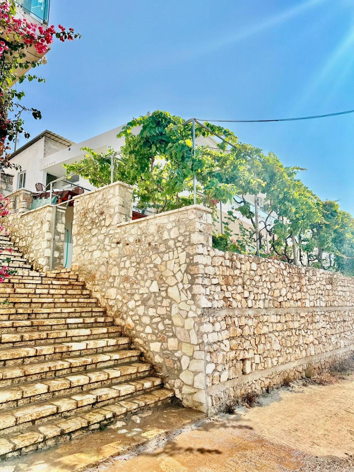 Apartaments Rraku Saranda Extérieur photo