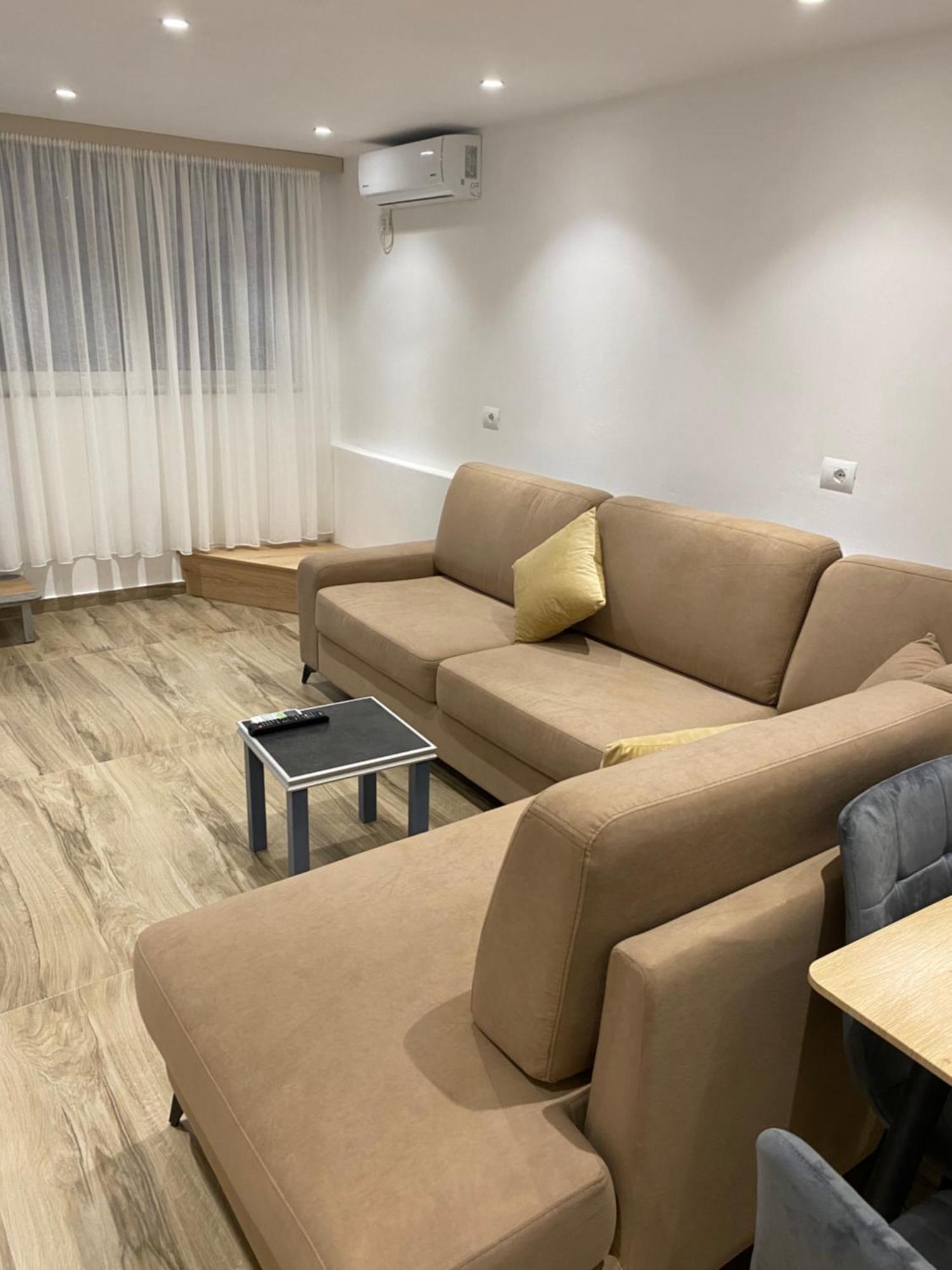 Apartaments Rraku Saranda Extérieur photo