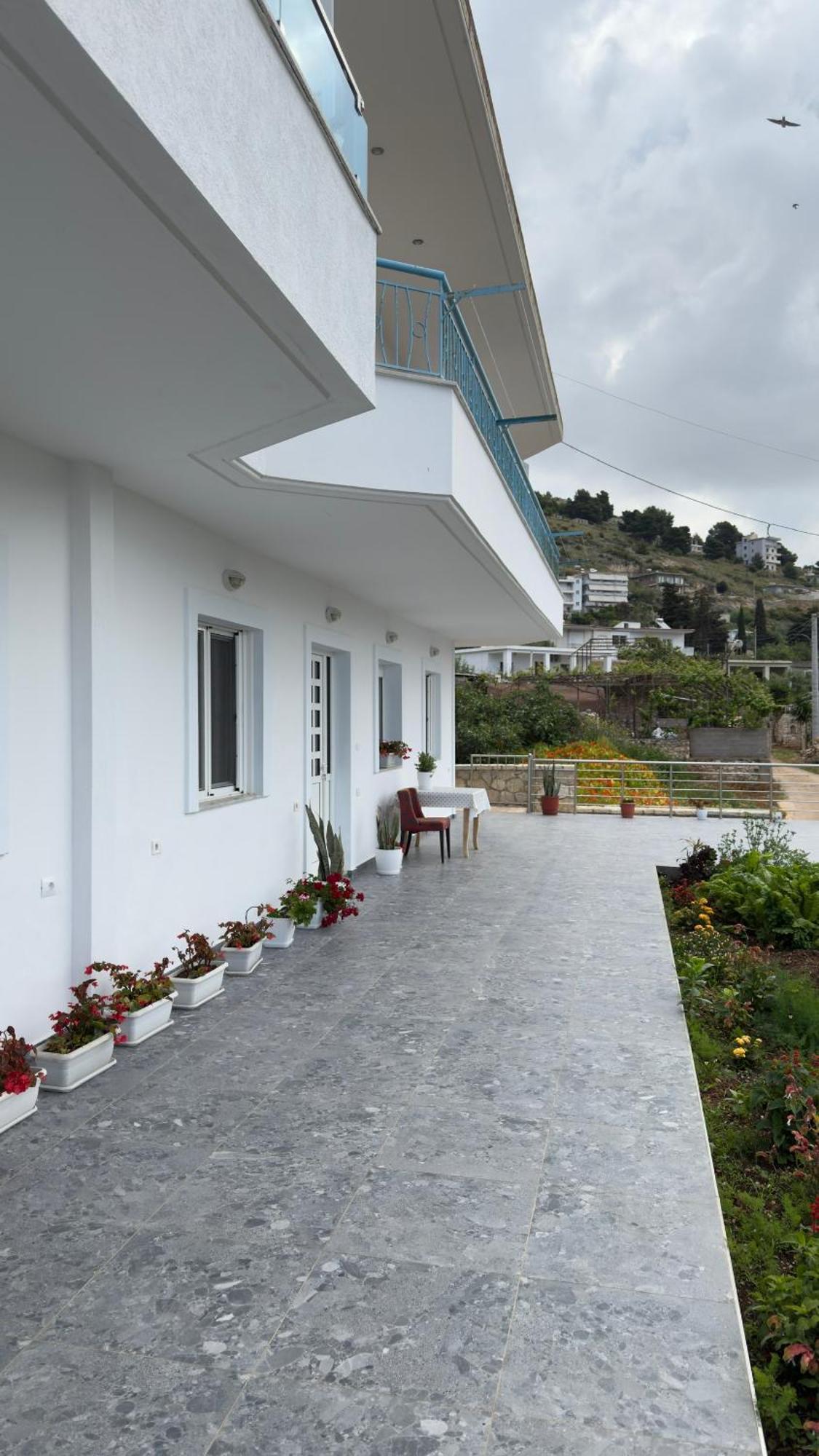 Apartaments Rraku Saranda Extérieur photo