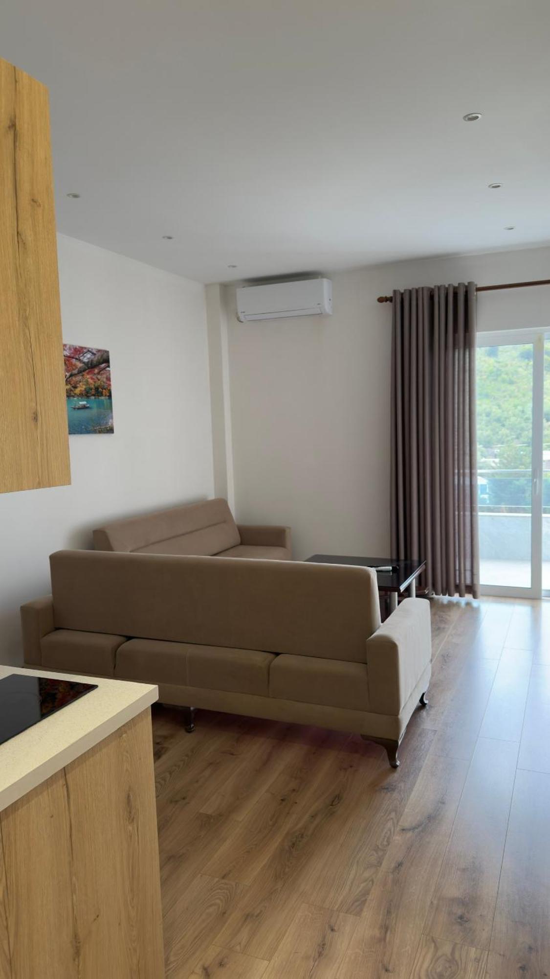 Apartaments Rraku Saranda Extérieur photo