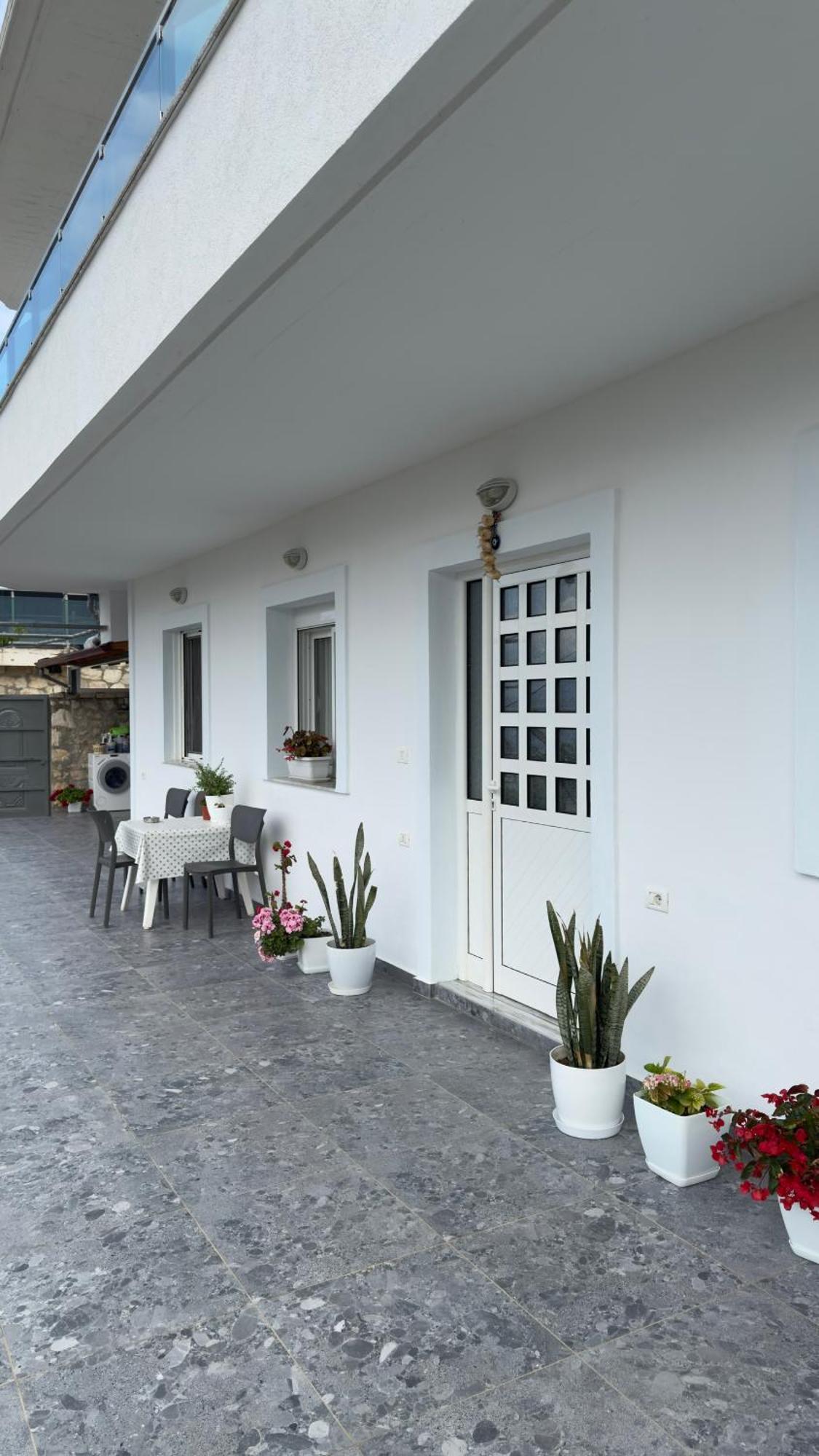 Apartaments Rraku Saranda Extérieur photo